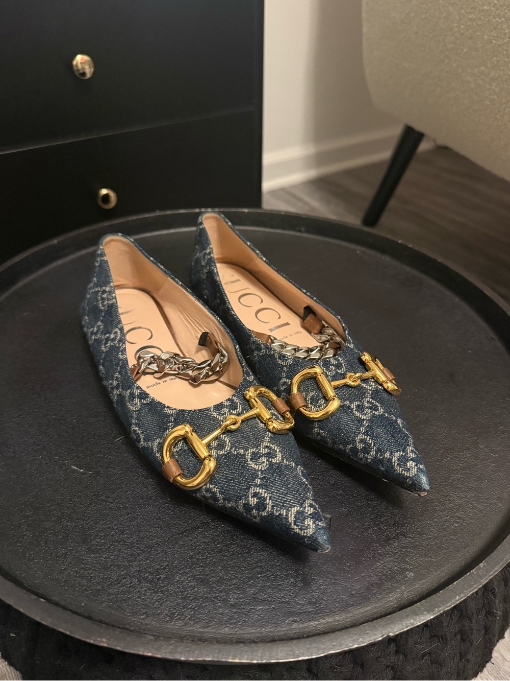 Gucci Women's Blue Denim GG Chain Horse Bit Pointed-Toe Flats Gold Silver 37.5